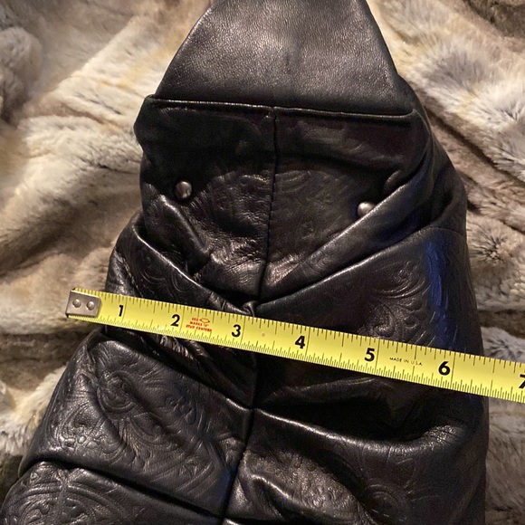 DANIER NWOT leather satchel with designs - Picture 14 of 14